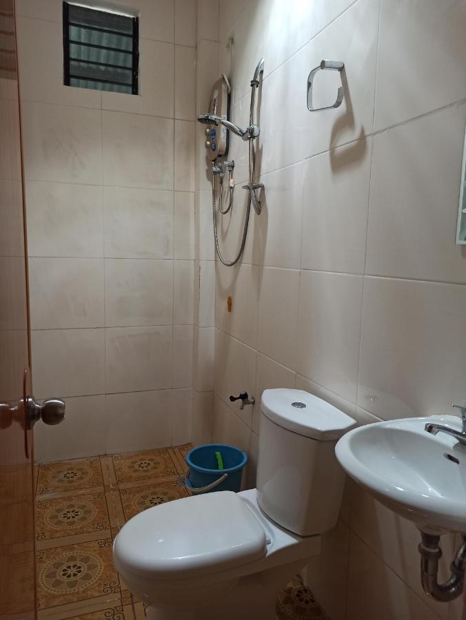 Junie Pension House Моалбоал Екстериор снимка