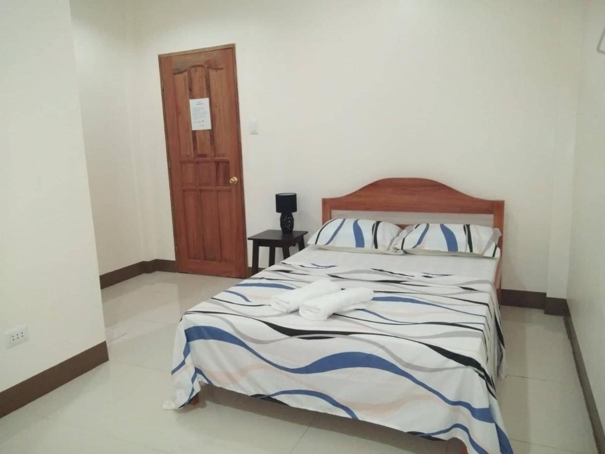 Junie Pension House Моалбоал Екстериор снимка