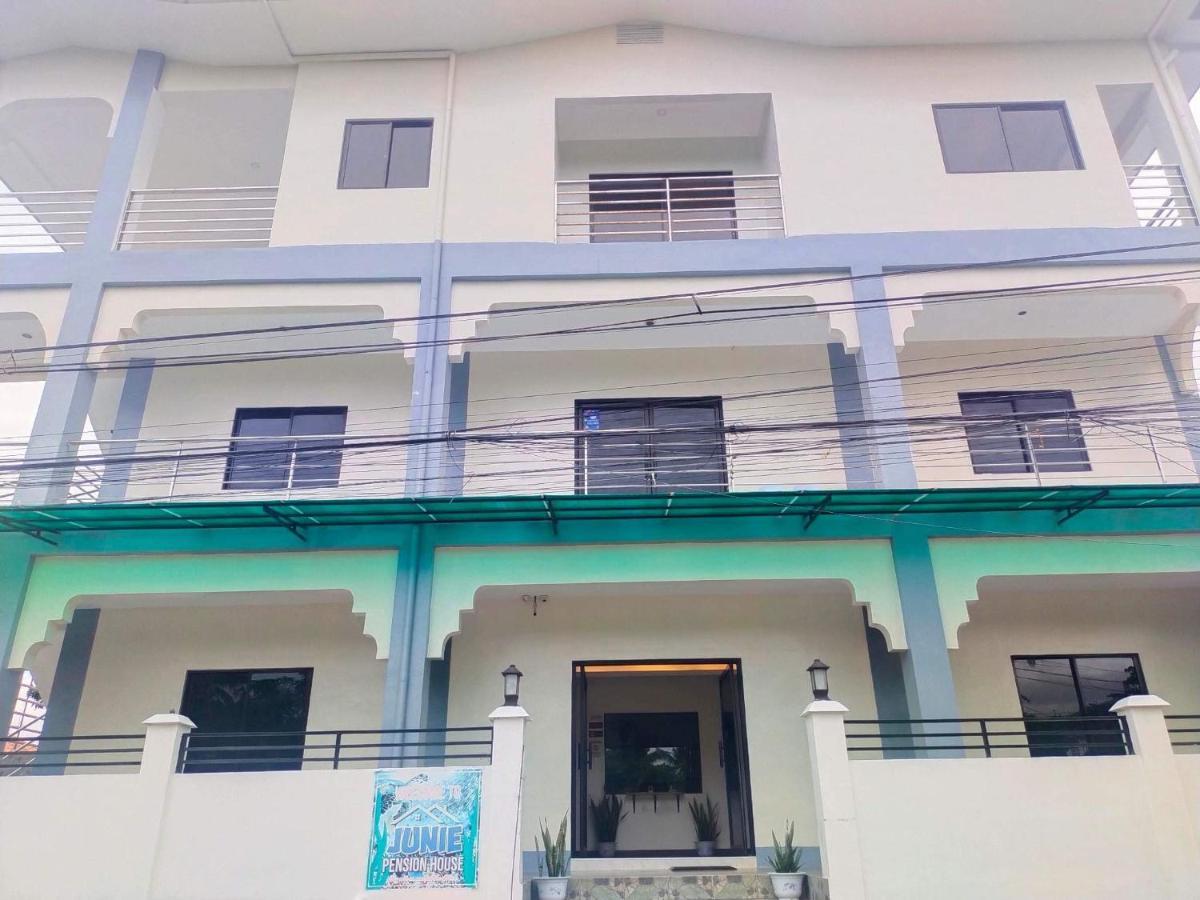 Junie Pension House Моалбоал Екстериор снимка